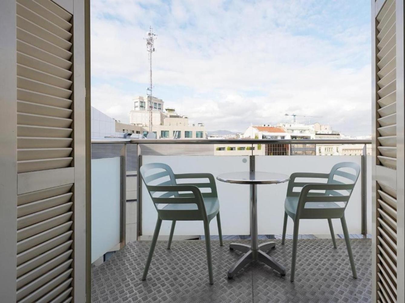 Ola Living Plaza Catalunya Apartment Barcelona Luaran gambar