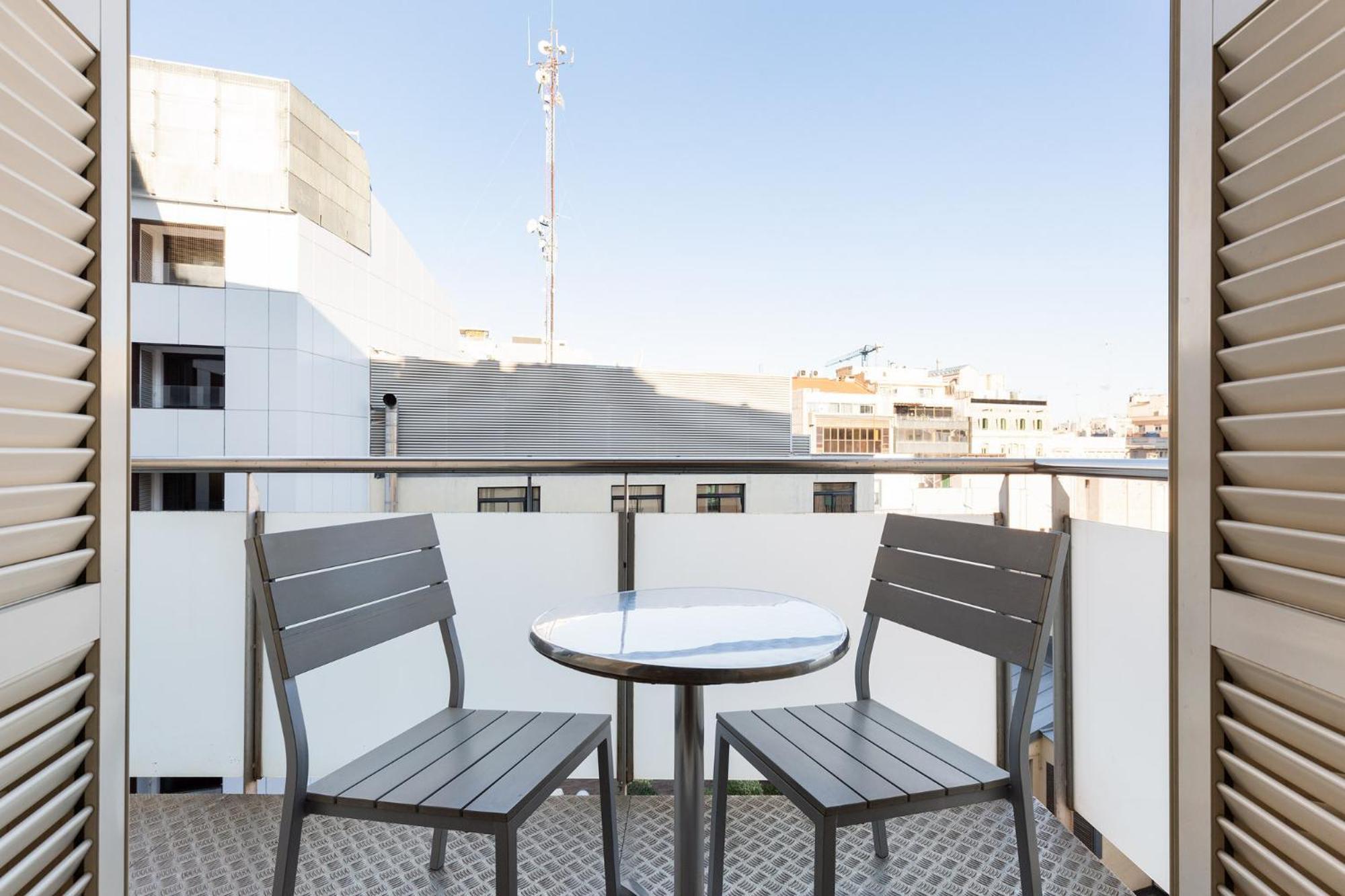 Ola Living Plaza Catalunya Apartment Barcelona Luaran gambar